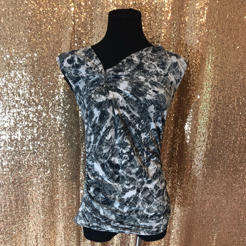 Snake print top
